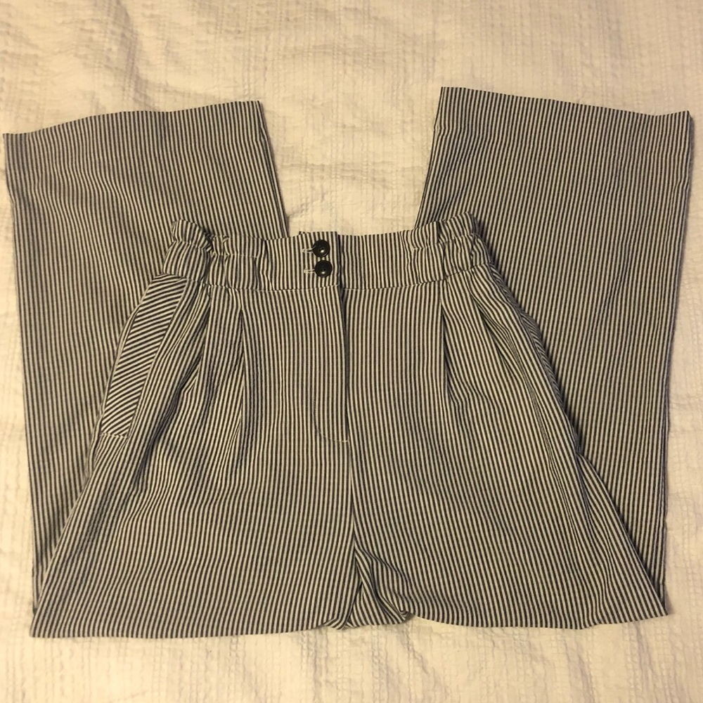 Wide leg striped pants